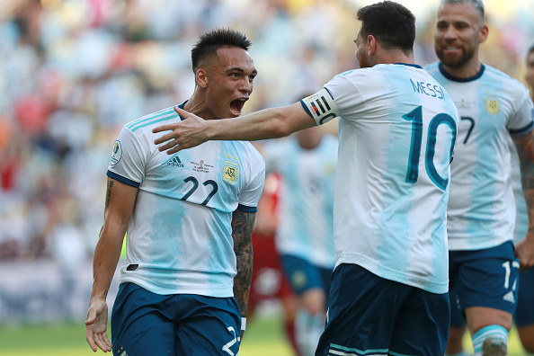 Argentina 2-0 Venezuela: Messi và đồng đội hẹn Brazil ở bán kết